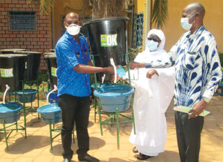 Lutte contre la maladie à coronavirus : la mutuelle de la SONATUR offre des lave-mains et des gels hydro-alcooliques au personnel