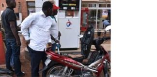 Baisse du prix des produits des hydrocarbures : 30 FCFA pour le litre du super 91 et du gasoil à partir de 3 avril.