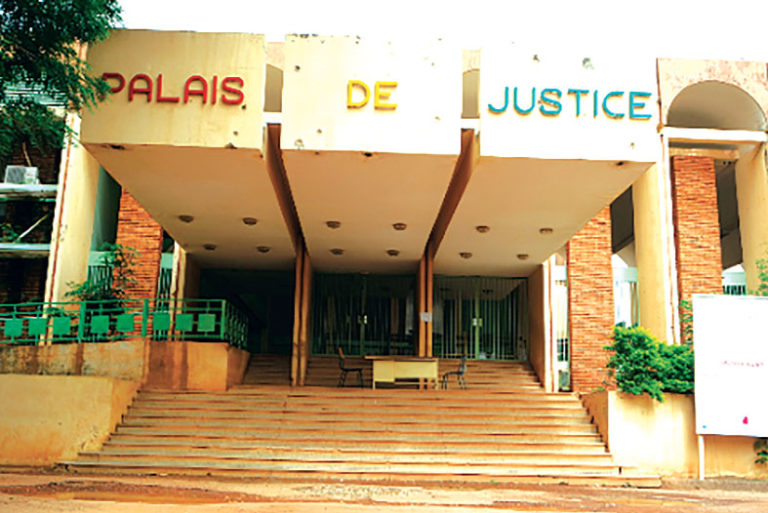 Décision du tribunal administratif contre l&rsquo;Etat : Péripétie des violations recensées dans les ordonnances sur référés