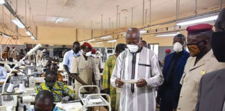 Croisade contre le COVID-19 : Le Premier ministre galvanise les chercheurs et l’armée