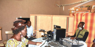 Education en période de crise: La radio scolaire réémet sur la 107.4 MHZ