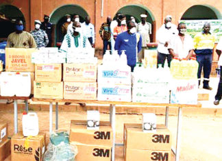 COVID-19 dans les Balé : ROXGOLD SANU apporte 8 500 000 FCFA au plan de riposte provincial