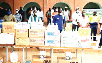 COVID-19 dans les Balé : ROXGOLD SANU apporte 8 500 000 FCFA au plan de riposte provincial