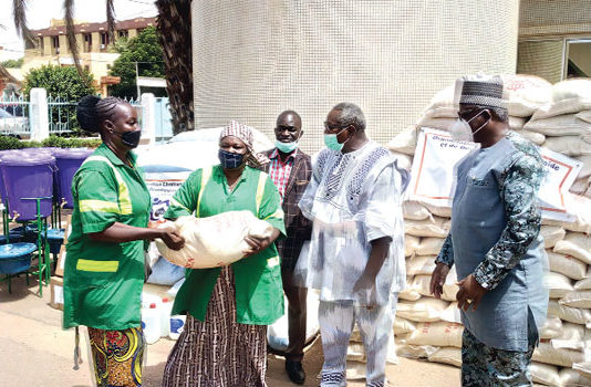 Lutte contre le COVID-19 : La Brigade verte reçoit des vivres et du matériel de protection