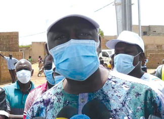 Electrification de zones périurbaines de Ouagadougou : Le ministre Bachir Ouédraogo satisfait des réalisations