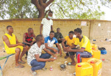 Riposte au COVID-19 à Manga Quand la crise fait naître de petits métiers