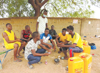Riposte au COVID-19 à Manga Quand la crise fait naître de petits métiers