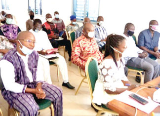 Assises sur l’éducation des Hauts-Bassins : Le plan d’action sur les recommandations remis à Boyo Jean Célestin Koussoubé