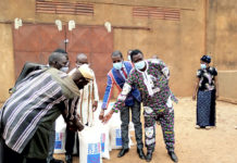 Commerçants et déplacés internes de Kaya