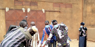 Commerçants et déplacés internes de Kaya