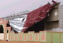 Toiture décoiffée du stade régional de Tenkodogo