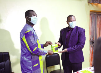 « Honorables députés » : une satire politique sur les élus du peuple