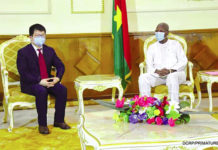 Coopération sino-burkinabè : le bitumage de la route Banfora-Gaoua en discussion