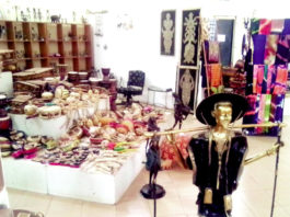 Village artisanal de Ouagadougou : quand la COVID-19 plombe les affaires