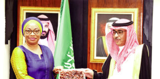 Lutte contre la COVID-19 : l’Arabie Saoudite offre 50 tonnes de dattes