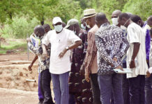Accès à l’eau potable dans les Hauts-Bassins : Ambroise Ouédraogo visite les chantiers des infrastructures