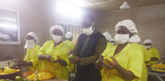 Transformation des produits locaux : Le ministre Harouna Kaboré visite des unités de production