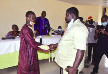 Boussé: le ministre Siméon Sawadogo joue au médiateur