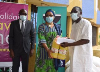 Lutte contre la COVID-19 : Bank of Africa fait don de vivres au ministère en charge de la femme.