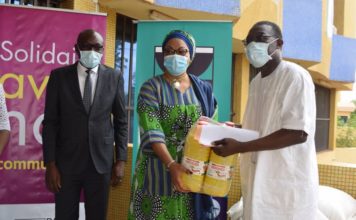 Lutte contre la COVID-19 : Bank of Africa fait don de vivres au ministère en charge de la femme.