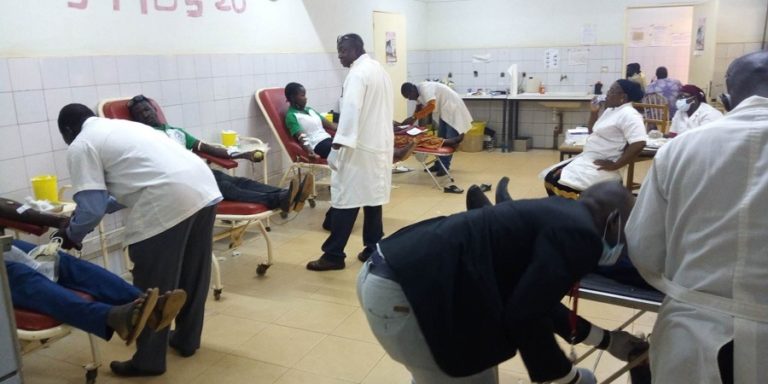 Eglise évangélique SIM : La jeunesse de Ouagadougou aux côtés des anémiés