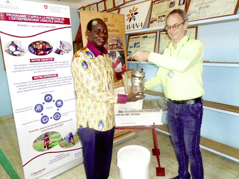Programme d’appui à la promotion de l’entreprenariat agricole : Une bouffée d’oxygène pour les apiculteurs du Centre-Ouest