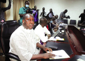 Proposition de report des législatives: l’opposition et la majorité rejettent l’idée