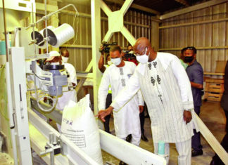 Modernisation des industries nationales:le Premier ministre à la MINOFA et à la SN-SOSUCO