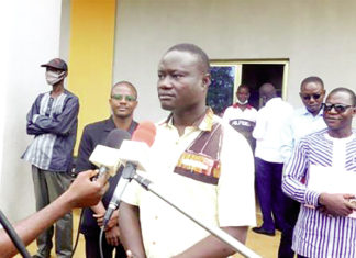 Droits humains : la société civile s’approprie le manuel de formation de base