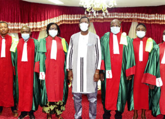 Offres de santé au Burkina : les médecins exposent leurs préoccupations à Bala Sakandé