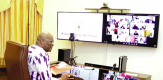 Crise au Mali : la CEDEAO veut une transition civile de 12 mois