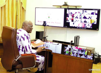 Crise au Mali : la CEDEAO veut une transition civile de 12 mois