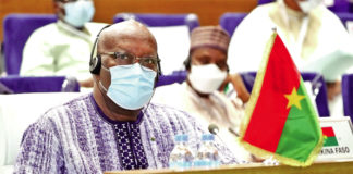 Sommet de la CEDEAO de Niamey : « la junte doit nous aider à aider le Mali », président Mahamadou Issoufou