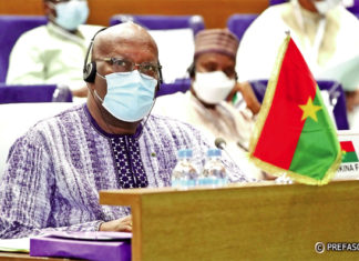 Sommet de la CEDEAO de Niamey : « la junte doit nous aider à aider le Mali », président Mahamadou Issoufou