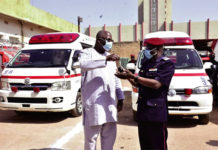 Secours d’urgence : le Japon offre cinq véhicules aux sapeurs-pompiers