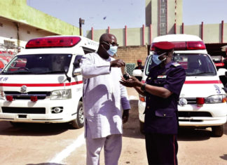 Secours d’urgence : le Japon offre cinq véhicules aux sapeurs-pompiers