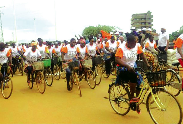 Course cycliste féminine : « Fin de poussière à Karpala » Mamounata Bandé enlève  la 2e édition