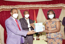 Lutte contre la COVID-19: l’Assemblée nationale reçoit 60 000 cache-nez