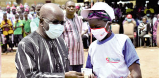 Assurance maladie universelle : Les premiers bénéficiaires reçoivent leurs cartes