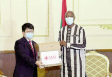 Lutte contre la COVID-19: la Chine offre du matériel de 600 millions F CFA