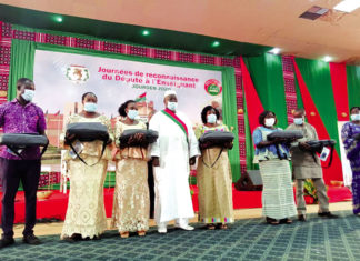 Journée de reconnaissance du député à l’enseignant 134 éducateurs primés