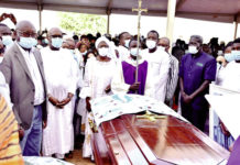 Obsèques de Bila Charles Kaboré : l’ultime hommage à un “exemple d’humilité”