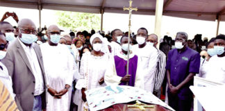 Obsèques de Bila Charles Kaboré : l’ultime hommage à un “exemple d’humilité”