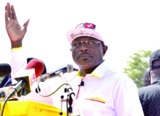 Eddie Komboïgo : veut remettre le pays sur de bons rails