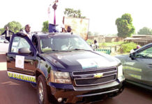 Abdoulaye Soma accueilli en fanfare à Banfora