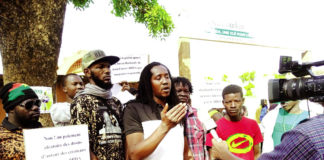 Gestion du droit d’auteur: des artistes mécontents