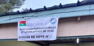 Côte d’Ivoire : les compatriotes accomplissent leur devoir civique