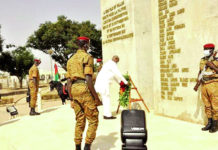 An VI de l’insurrection populaire : Le Premier ministre rend hommage aux martyrs