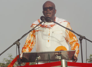 Roch Kaboré accueilli en triomphe à Manga