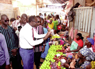 Le Pr Abdoulaye Soma lance sa campagne de proximité à Ouagadougou